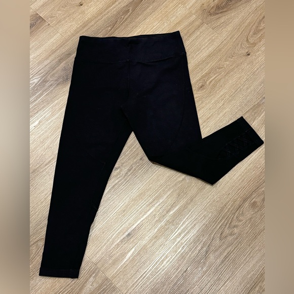 🍉SUMMER CLEANOUT🍉 Calvin Klein Cropped Leggings‎ - Picture 7 of 9